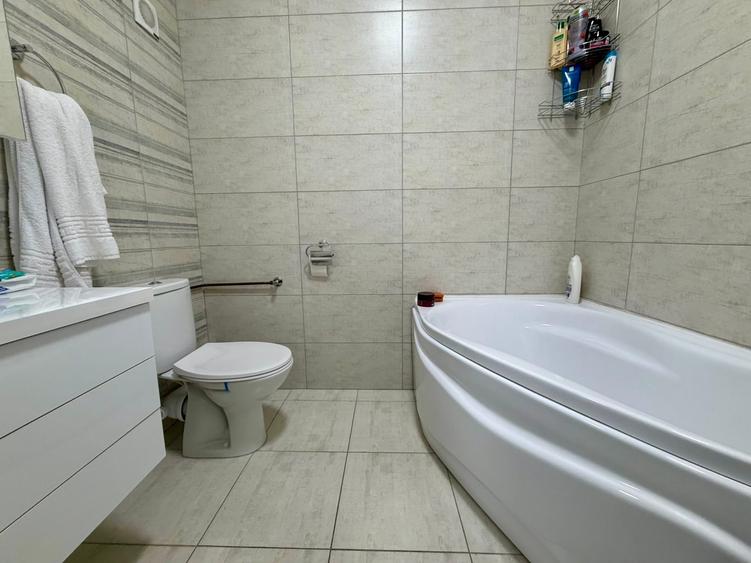 Apartament cu 2 camere decomandat în Chiajna
