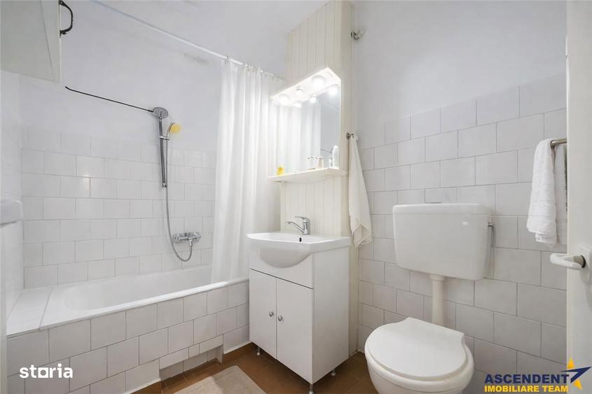 Apartament cu 3 camere decomandat, mobilat în Lenin