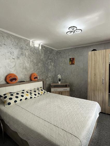 Casă cu 4 camere cu Teren 220 Mp în Central
