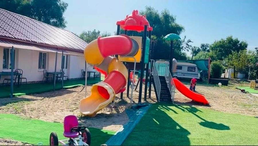 Casă cu 4 camere în Maliuc