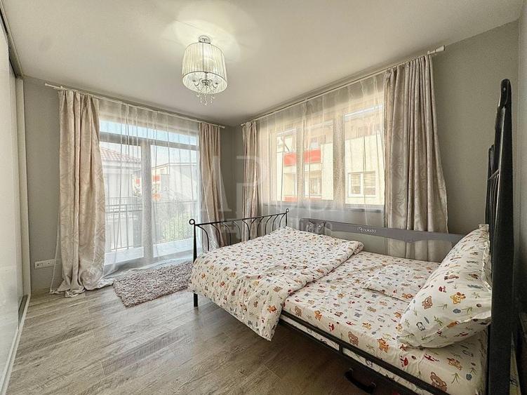 Duplex cu 4 camere cu Canalizare în Florești