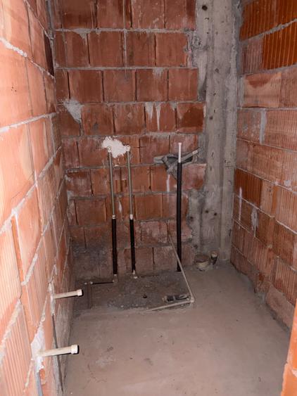 Duplex cu 4 camere cu Teren 250 Mp în Domnești
