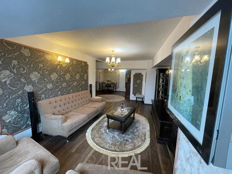 Apartament cu 3 camere decomandat, mobilat în Unirii