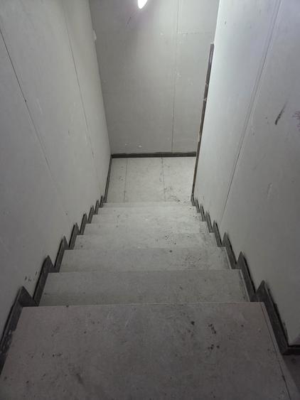 Garsonieră decomandată în Titan