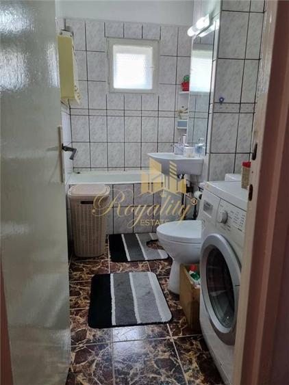 Apartament cu 2 camere semidecomandat, mobilat în Soarelui
