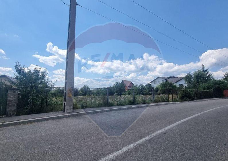 Teren de 11622 mp, în Vălenii de Munte