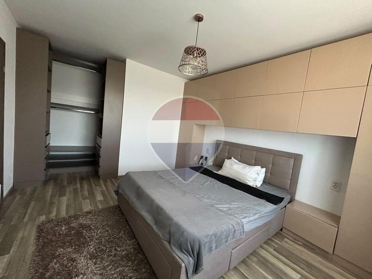 Apartament modern cu 2 camere și parcare inclusă - Strada Răzoare - 1