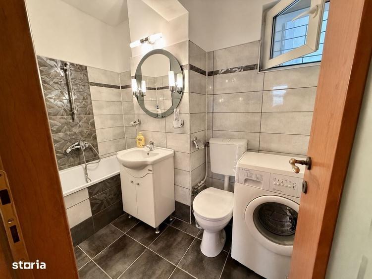 Apartament cu 3 camere decomandat în Ultracentral