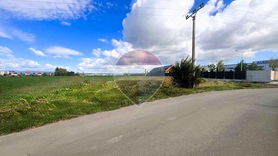 Teren Construcții intravilan de 8500 mp, în Griviței