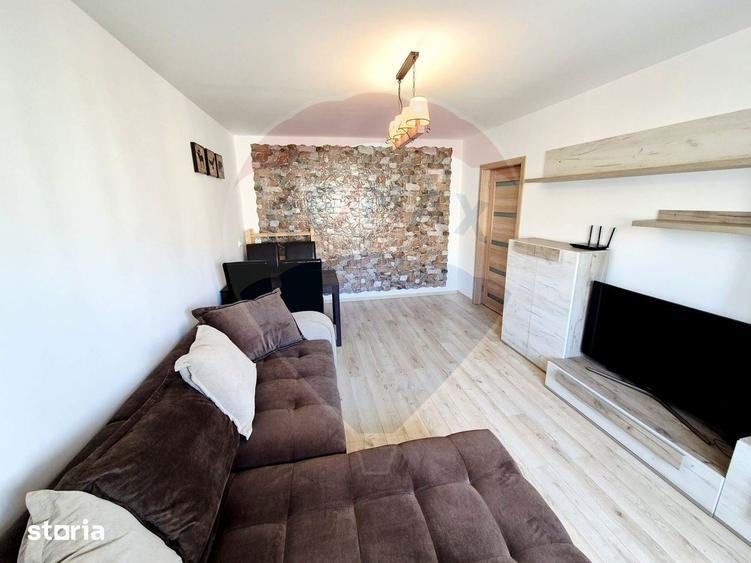 Apartament cu 3 camere decomandat, mobilat în Dristor
