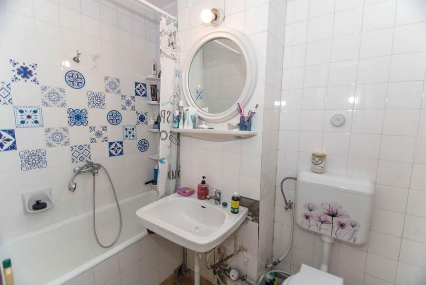 Apartament cu 4 camere decomandat în Ultracentral