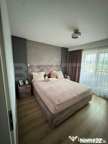 Apartament cu 3 camere decomandat în 13 Decembrie