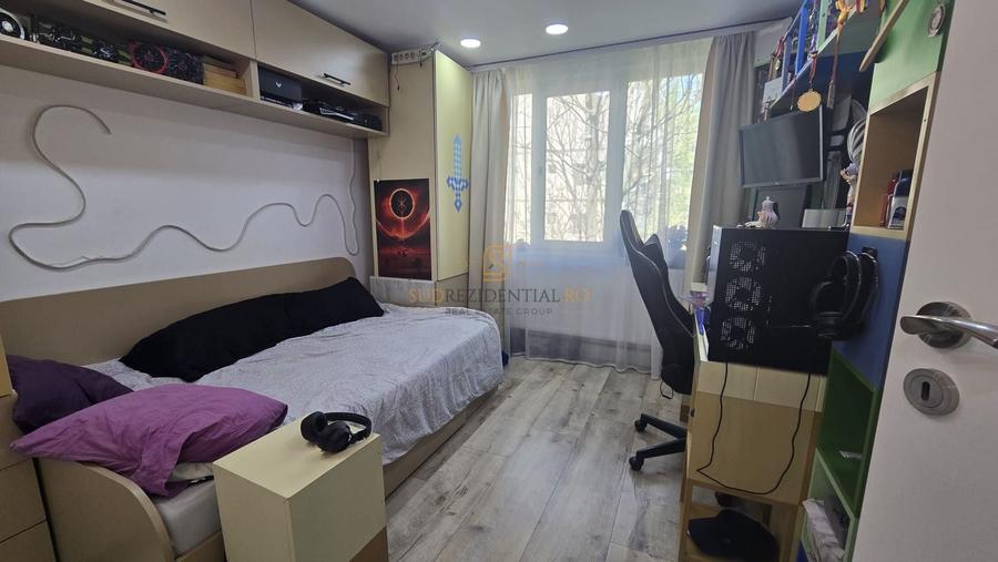 Apartament cu 4 camere decomandat, mobilat în Brâncoveanu