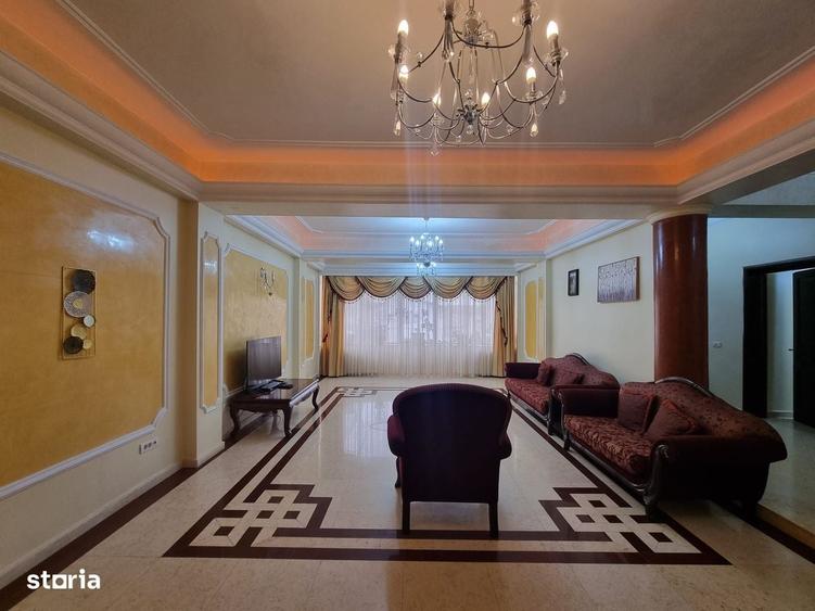 Casă cu 4 camere cu Teren 250 Mp în Central