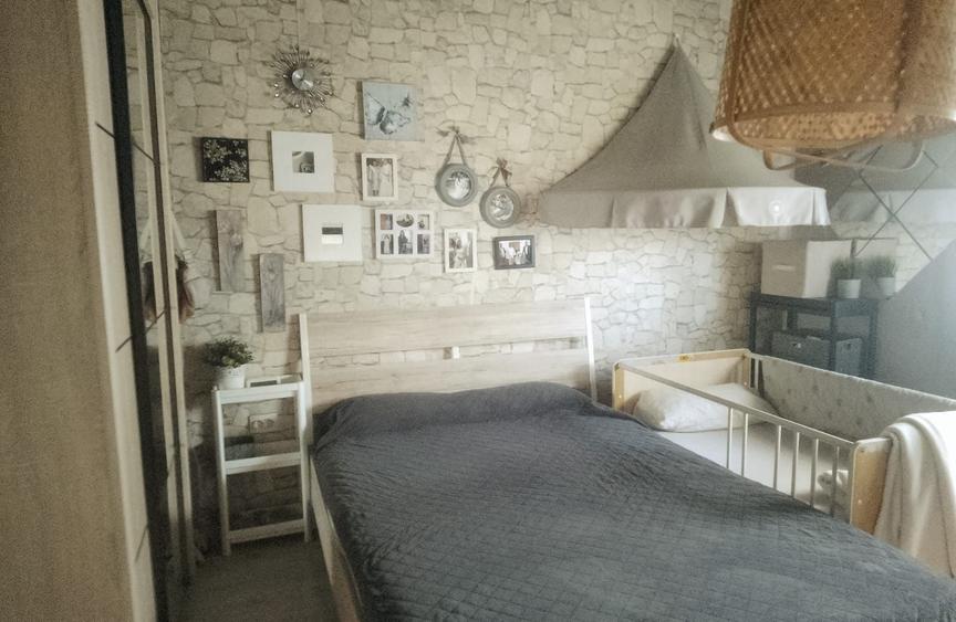 Casă cu 2 camere în Gârbova