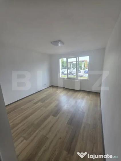 Apartament cu 3 camere decomandat în Craiter