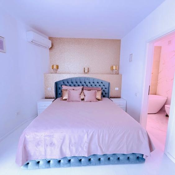 Apartament cu 3 camere decomandat, mobilat în Central