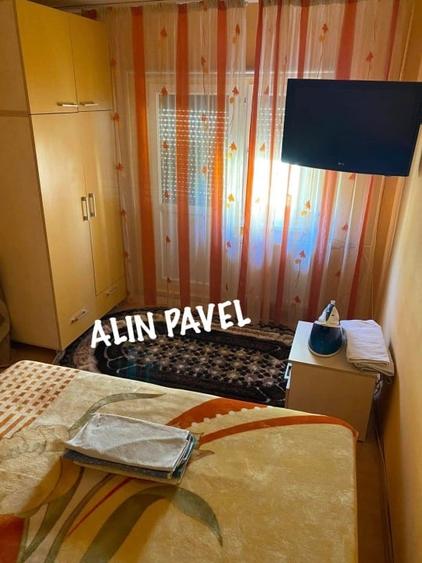 Apartament cu 3 camere semidecomandat, mobilat în Aradului
