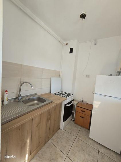 Garsonieră decomandată în Ciupercenii Noi
