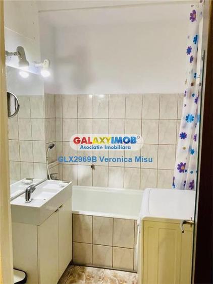 Garsonieră semidecomandată în Titan