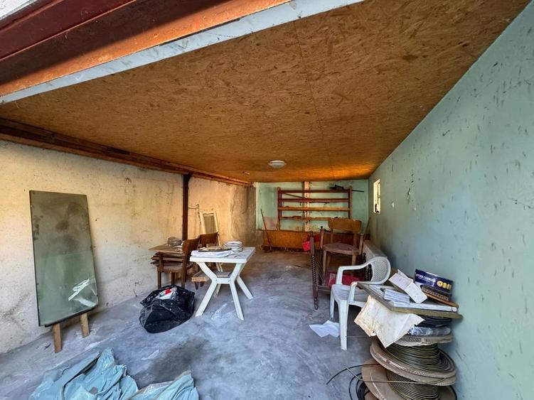 Casă cu 3 camere cu Teren 230 Mp în Central