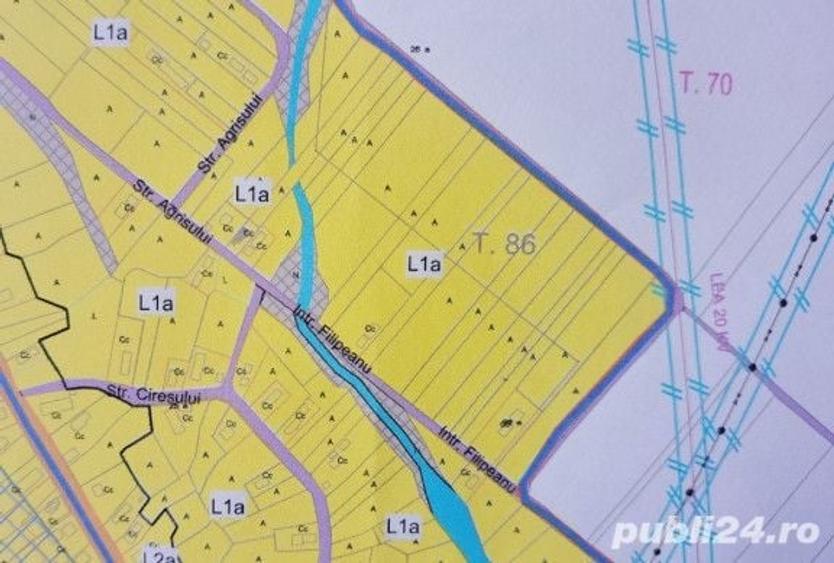 Teren de 1300 mp, în Radovanu