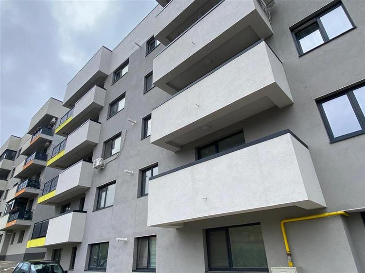 Garsonieră decomandată în Vișani
