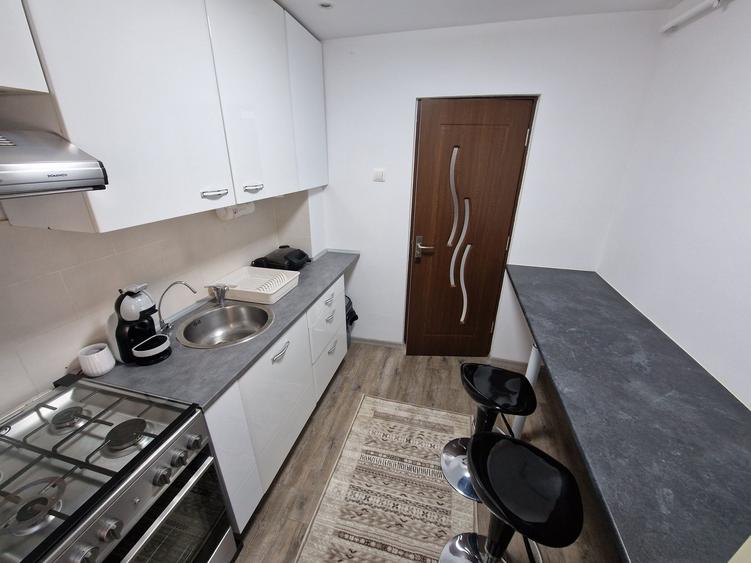 Apartament cu 2 camere decomandat în Preajba Mare