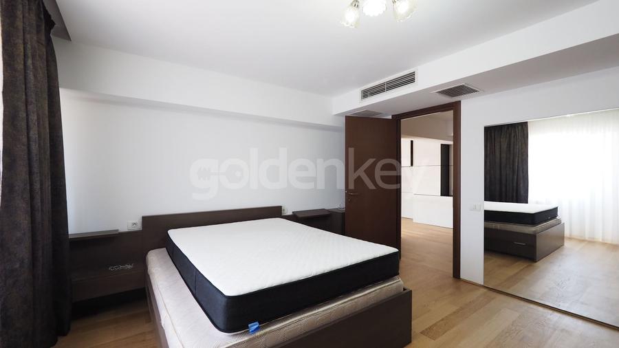 Apartament cu 4 camere semidecomandat, mobilat în Herăstrău