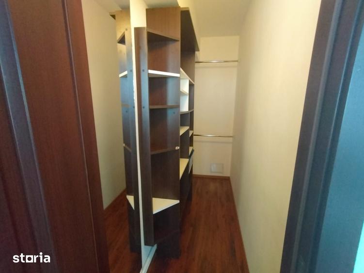 Apartament cu 3 camere în Calea București