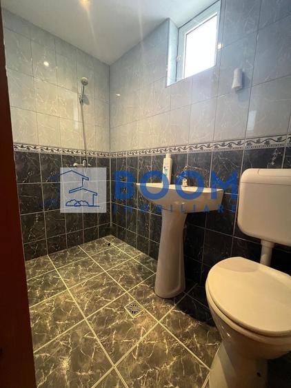 Casă individuală cu 7 camere cu Canalizare în Păușești-Măglași