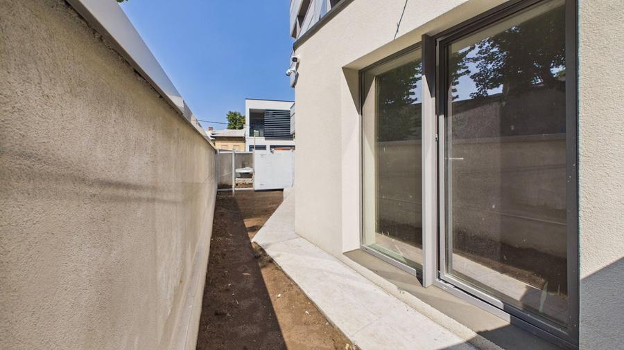 Apartament cu 2 camere semidecomandat în Grivița
