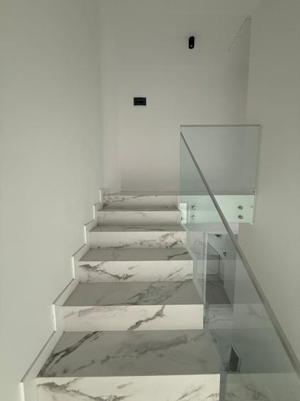 Duplex cu 4 camere cu Teren 195 Mp în Năvodari