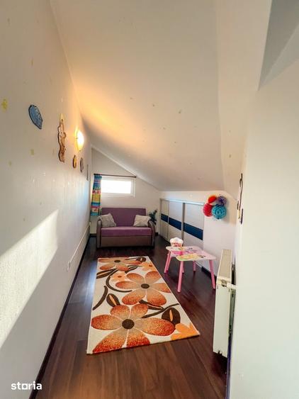 Apartament pe 2 nivele, 4 camere, parcare, str Sesul de sus - 11