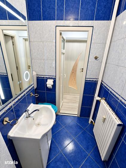 Apartament cu 2 camere semidecomandat în Tei