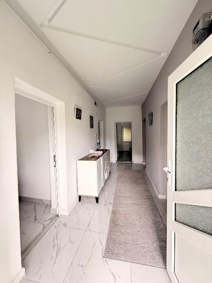 Casă individuală cu 3 camere cu Garaj în Poiana Teiului