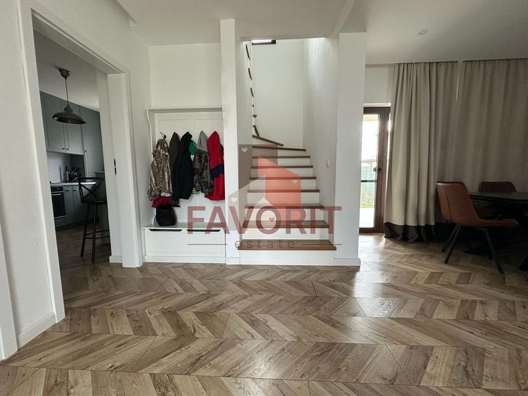 Duplex cu 4 camere cu Canalizare în Săcălaz