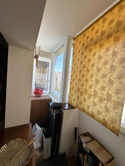 Închiriez apartament 3 camere - 8