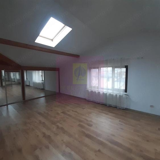 Casă cu Teren 280 Mp în Antiaeriană