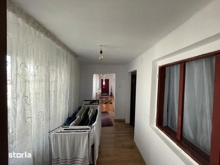 Casă cu 5 camere cu Teren 380 Mp în 1 Mai