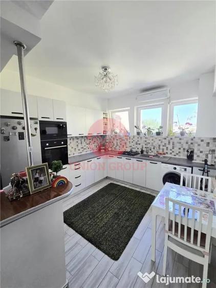 Apartament cu 2 camere decomandat în Central
