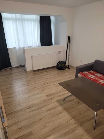Apartament cu 2 camere decomandat în Giurgiului