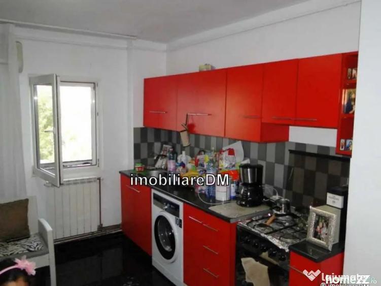 Apartament cu 2 camere decomandat în Tătărași
