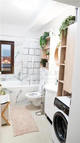 Apartament cu 2 camere semidecomandat, mobilat în Dumbrăvița