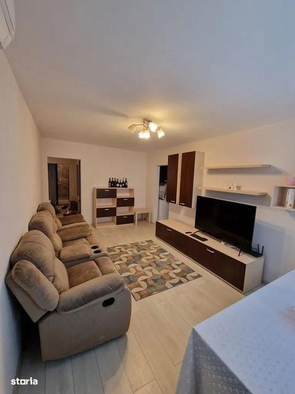 Apartament cu 4 camere, mobilat în Colentina