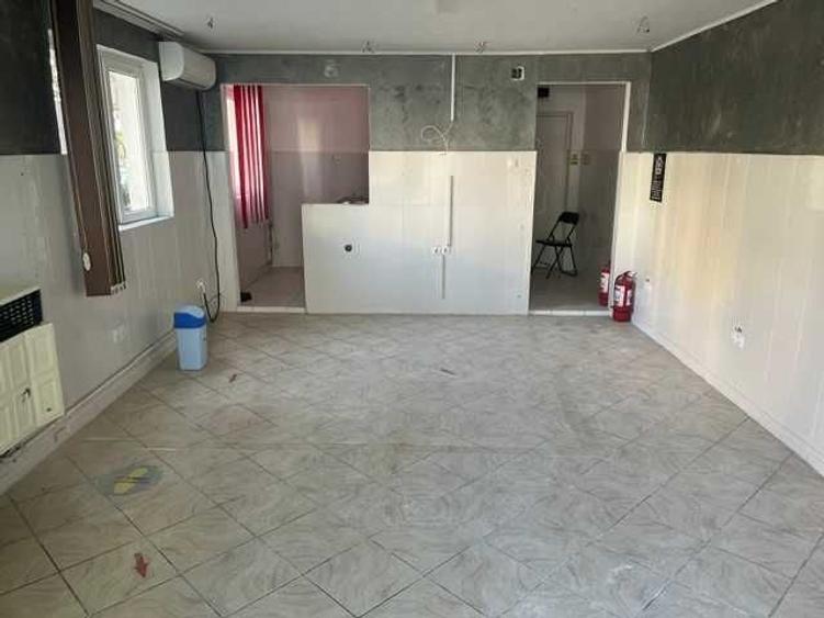 Spațiu comercial, de 40 mp, în Central