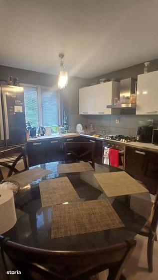 Apartament cu 3 camere în Circumvalațiunii