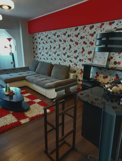 Apartament cu 2 camere decomandat în Buzaului