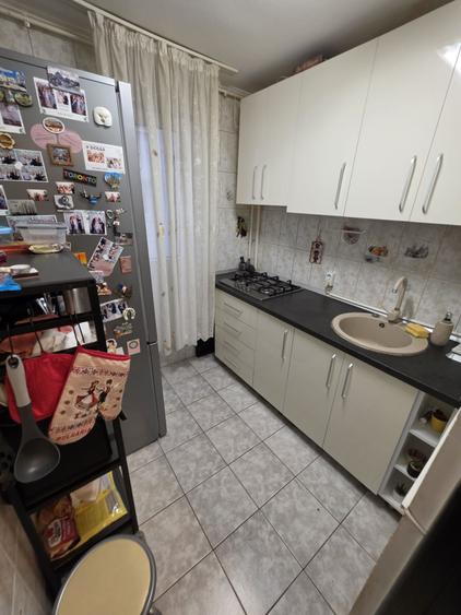 Apartament cu 2 camere semidecomandat în Apusului