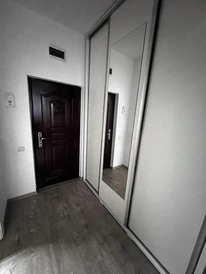 Garsonieră decomandată în Iris